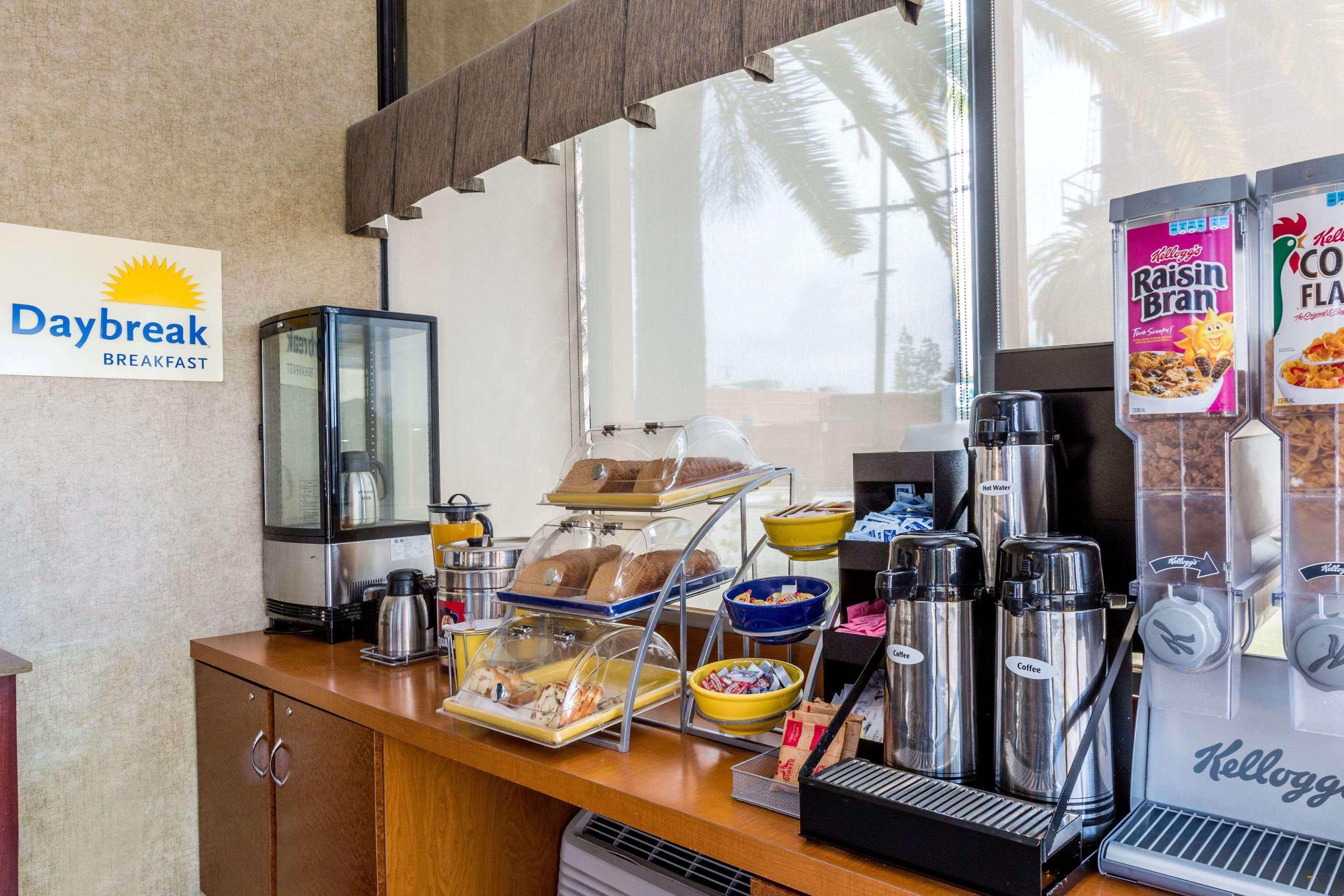 Days Inn By Wyndham Los Angeles Lax/Venicebch/Marina Delray Ίνγκλγουντ Εξωτερικό φωτογραφία