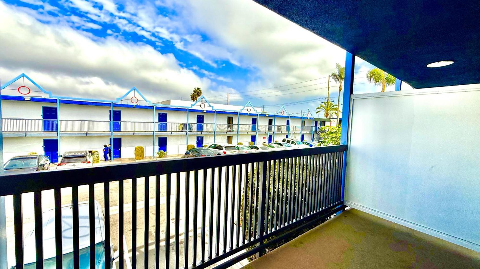 Days Inn By Wyndham Los Angeles Lax/Venicebch/Marina Delray Ίνγκλγουντ Εξωτερικό φωτογραφία